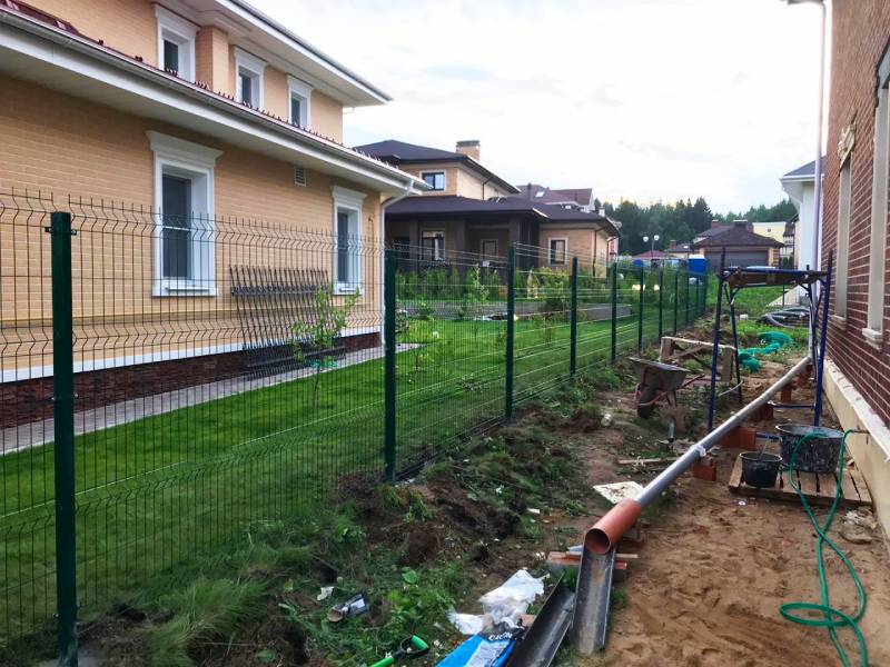 Железный забор для дома Железный забор для дома